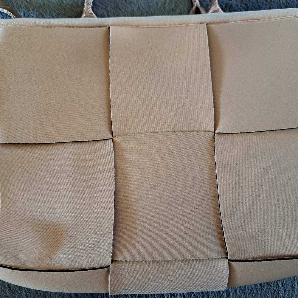 Popups New Tan Woven Bag - Picture 4 of 9